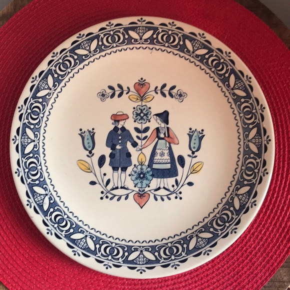 Vintage Hearts & Flowers Staffordshire Old Granite Dinner Plates